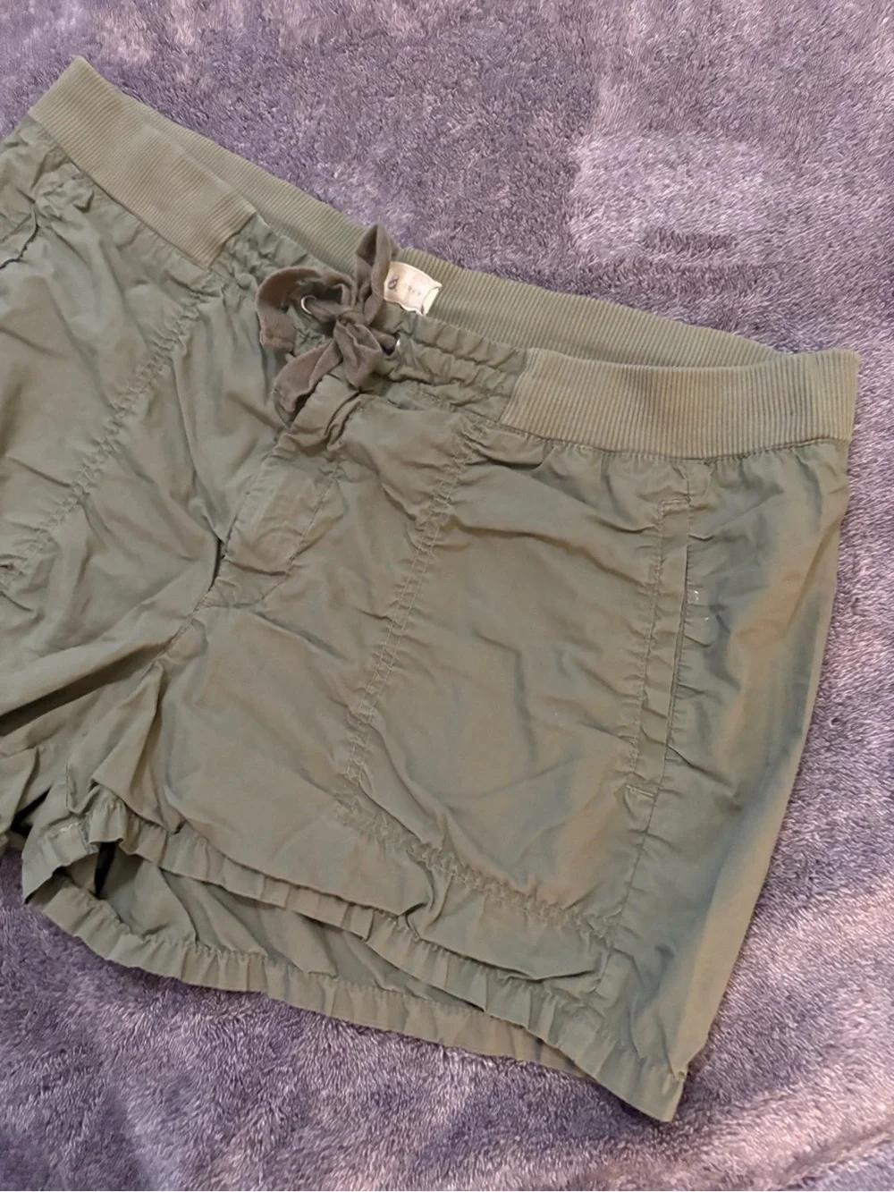Lou & Grey Olive Green Drawstring Elastic Waist Khaki Utility Shorts sz Large